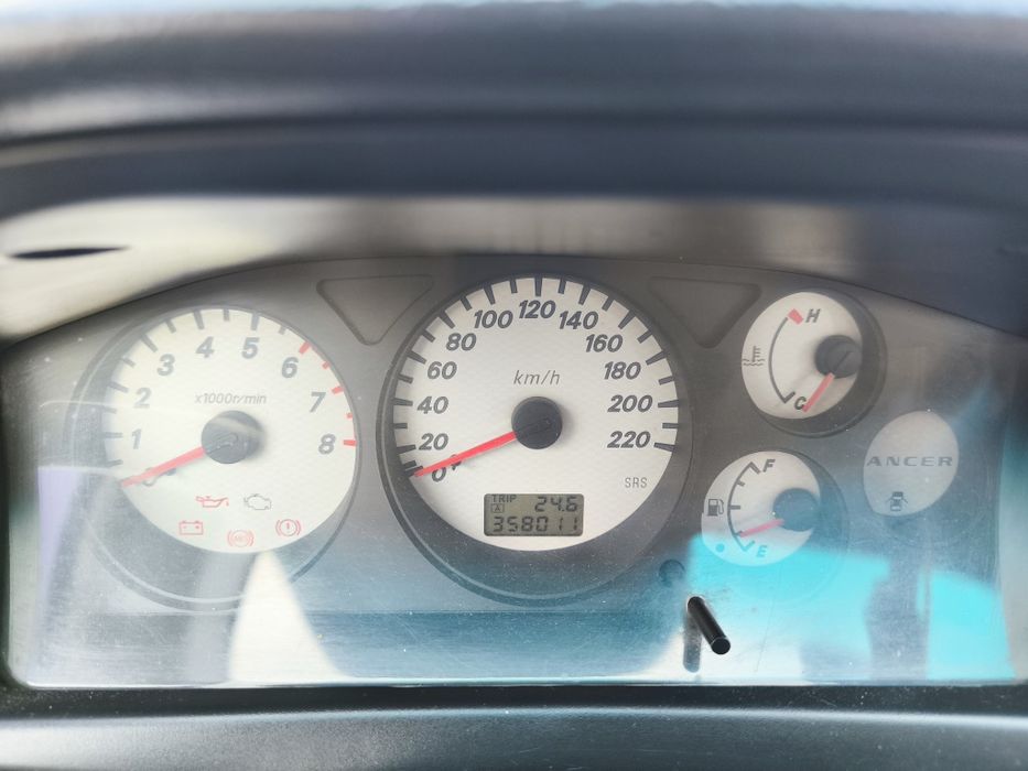 Mitsubishi lancer lx 1,6