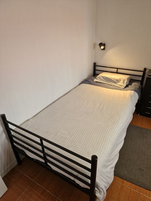 Cama de Solteiro em Metal, Preto Brilhante + Colchão 200x90