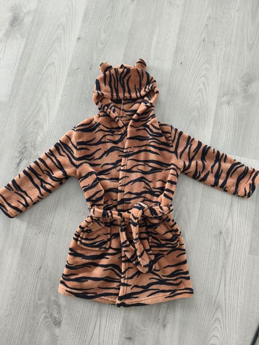 Szlafrok chłopięcy 110/116