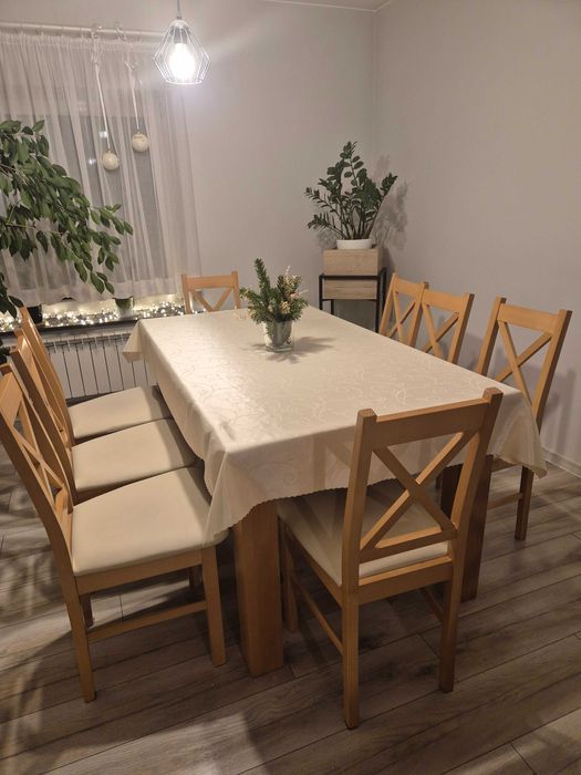 Stół rozkładany i krzesła zestaw do jadalni