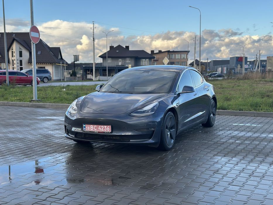 TESLA Model 3 Long range dual motor