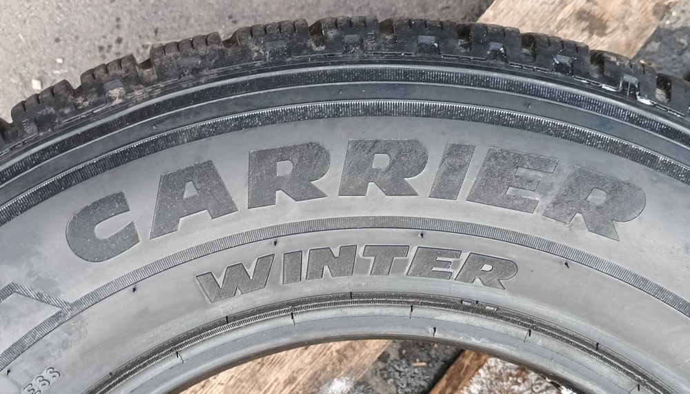 Pirelli Carrier Winter opony zimowe 215/70/15C - 2 szt. R15 W-wa WK