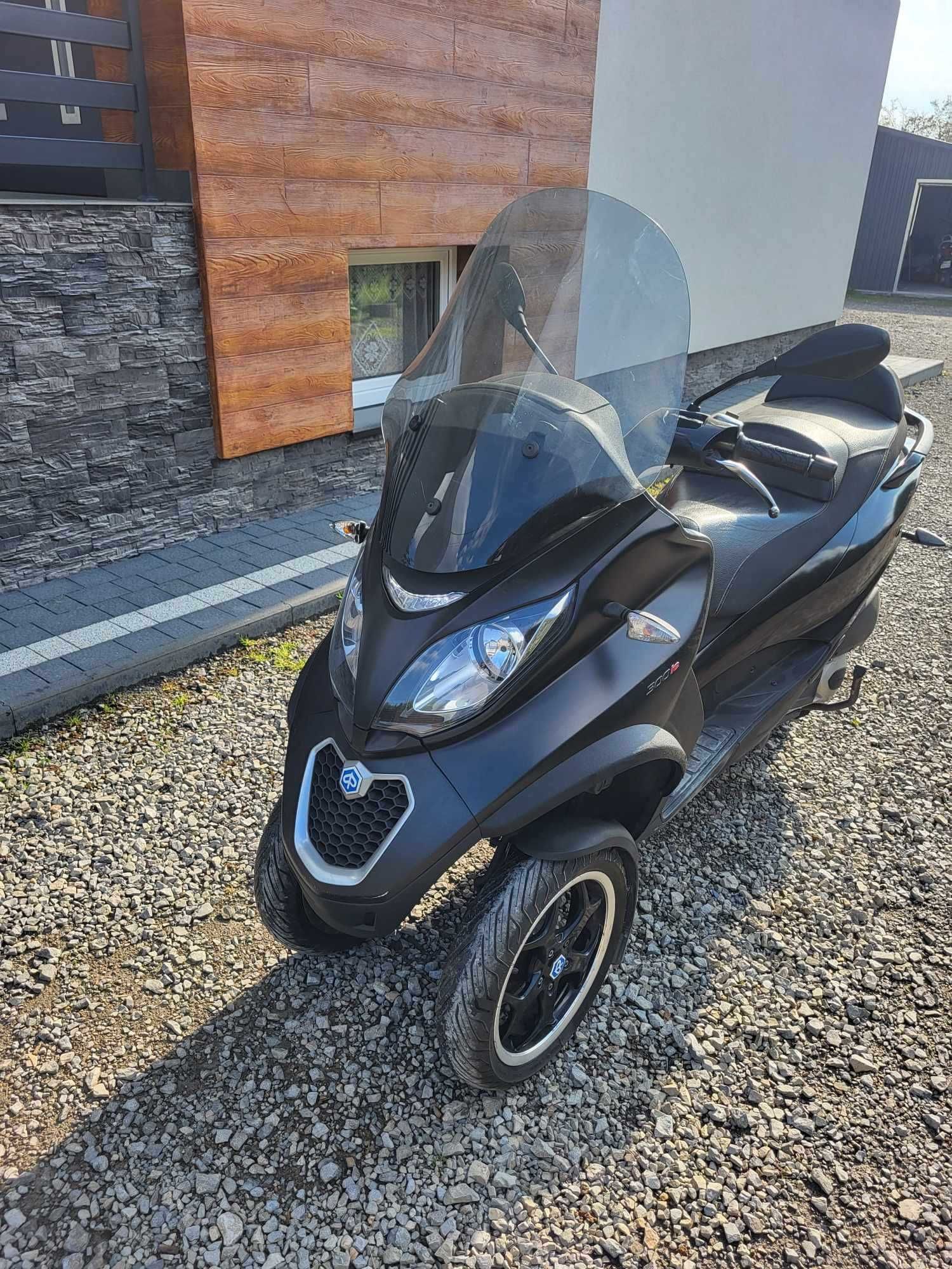 Piaggio mp3 300cm3/2015r/kat B