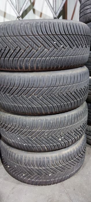 Pneus Hankook 225/50/17
