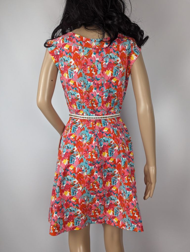 Kolorowa sukienka wzorzysta motyw kwiatowy na ramiączkach Reserved S36