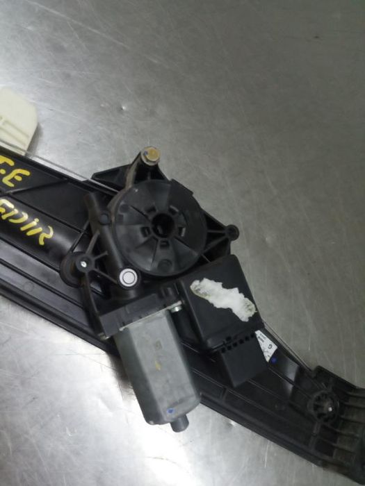 Elevador vidros trás esquerdo PEUGEOT 3008 II (M_)