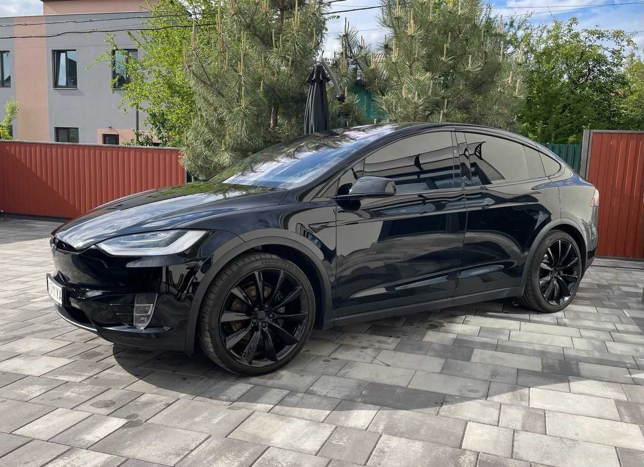 Оренда Tesla Model X Long Range Бронь Авто