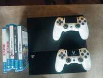 Konsola PS4 +2 pady +gry