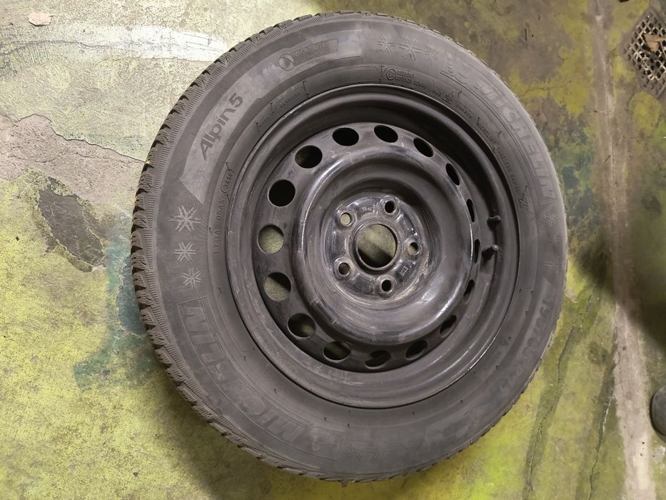Opony zimowe Michelin 195/65/15 + felgi
