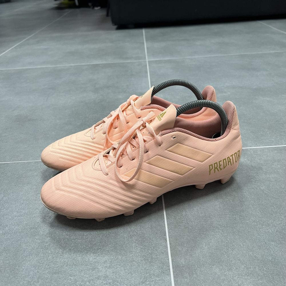 Футбольні Бутси Adidas Predator розмір 43