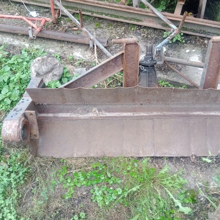 Фреза на мінітрактор