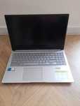 Nowy, nieużywany laptop ASUS Vivobook 15