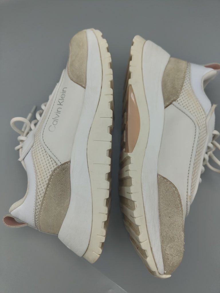 Calvin Klein Sneakersy 37