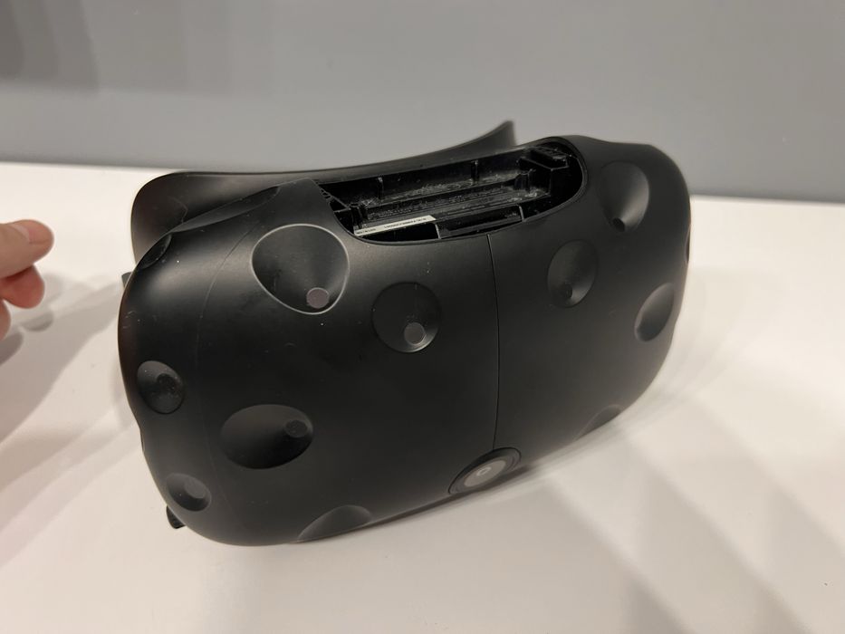 Шолом HTC vive, стан різний є запитуйте