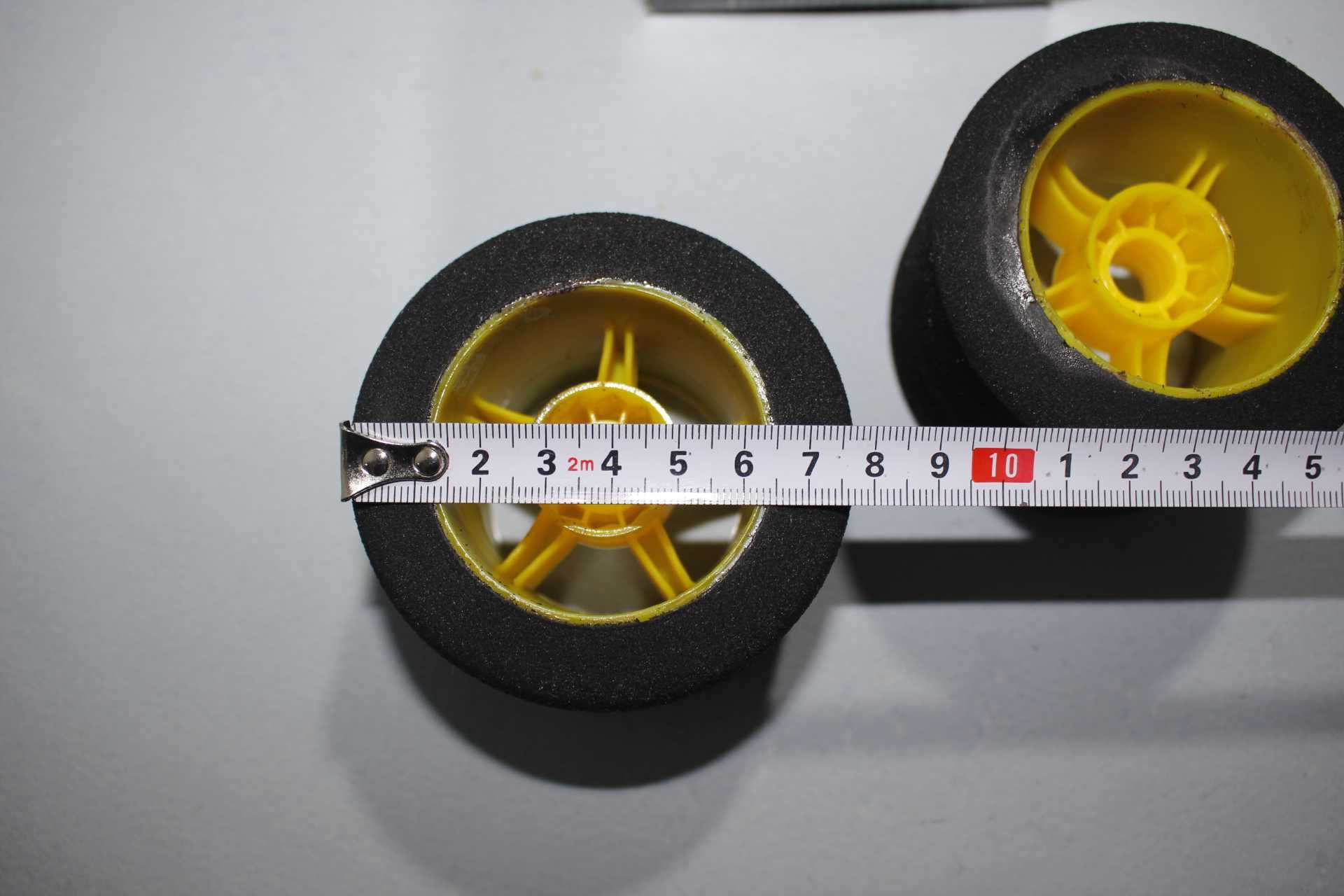 Conjunto de 2 Pneus - Arrows Tyres - Modelismo - carros - Novos