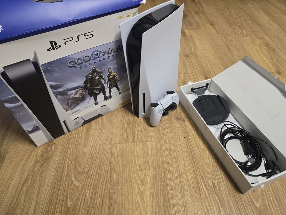 Konsola Sony PlayStation 5 z napędem, stan idealny