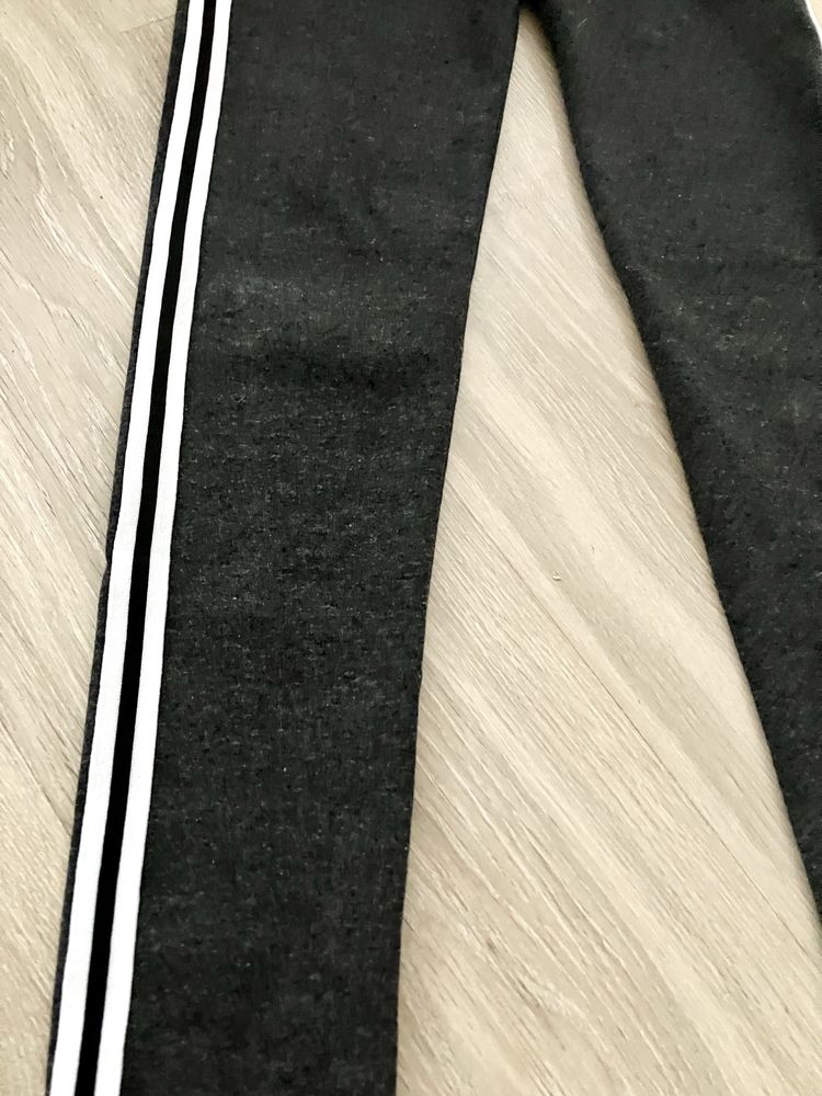 Leginsy szare rozm L