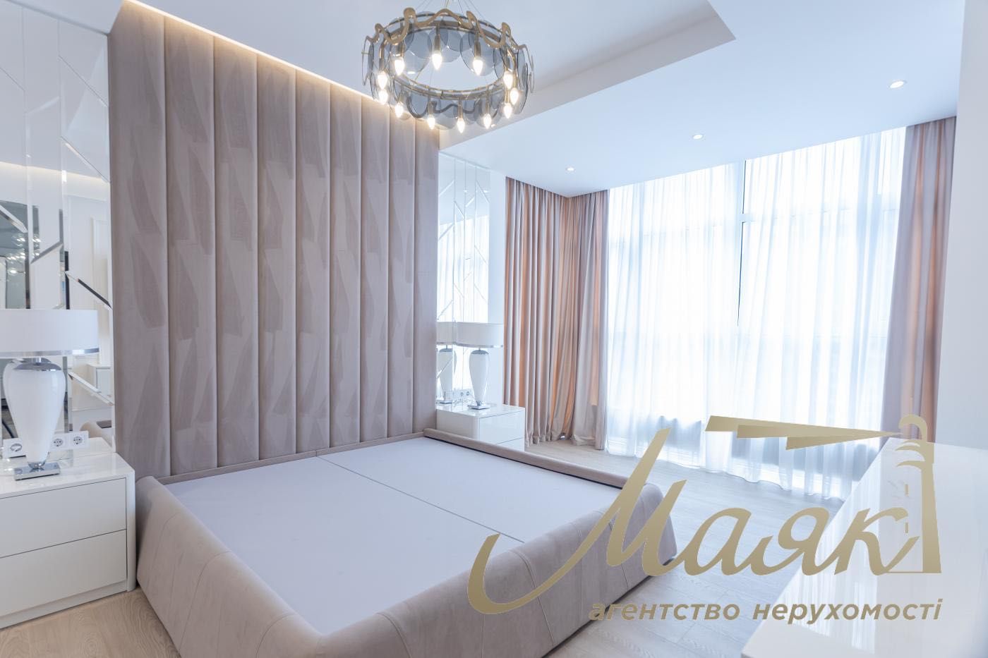 Аренда 4-к квартиры 180м² в ЖК Новопечерские Липки Драгомирова 15Б