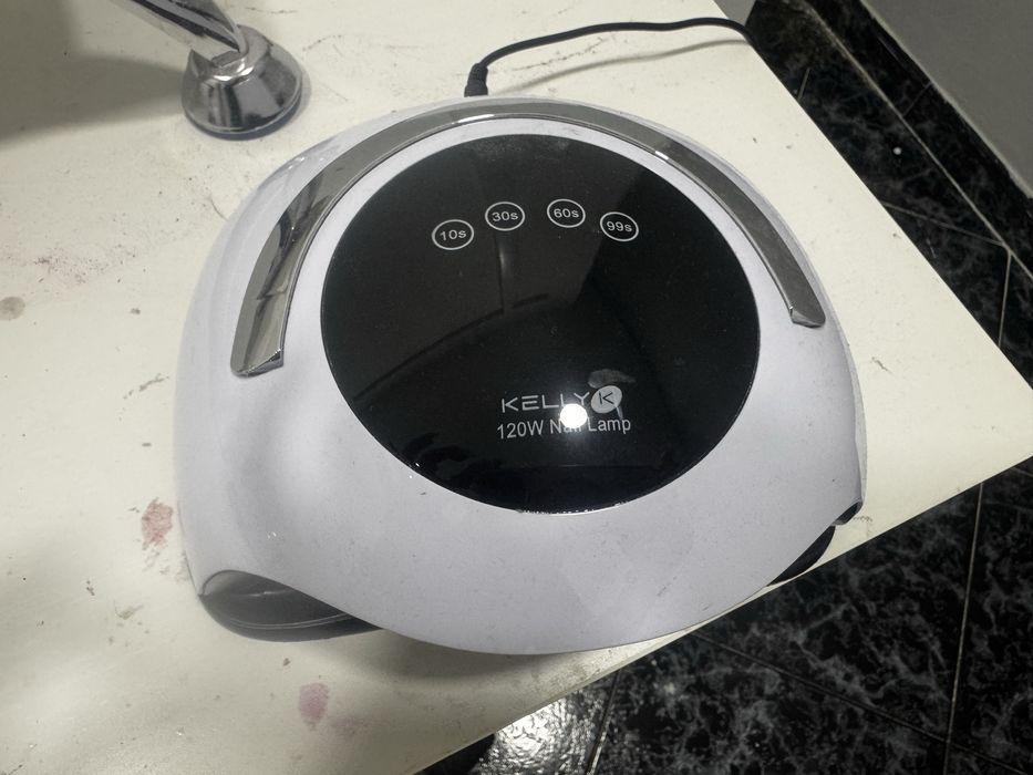 Vendo catalizador Led e apoio de mãos