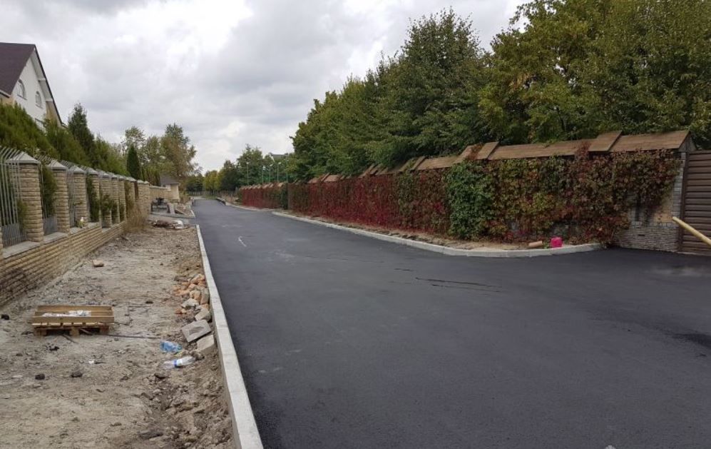 Асфальтування  доріг Львів. Укладання асфальта Львів. Асфальтирование
