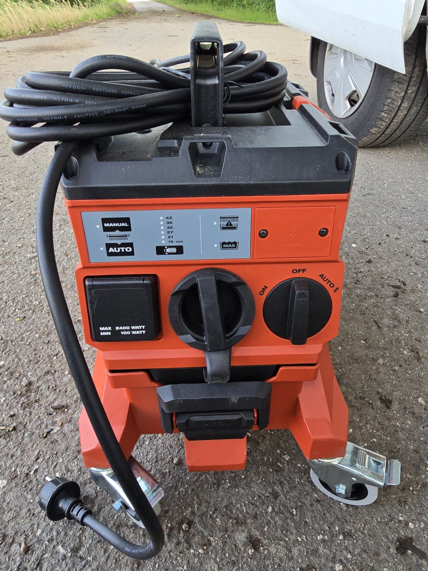 Odkurzacz budowlany HILTI VC 20XM + IC-RC Bluetooth