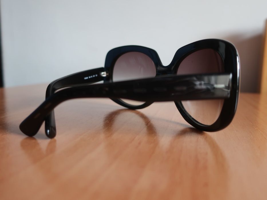 * * * * * Como Novos Óculos de Sol FENDI * * * * *
