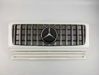 Решетка радиатора mercedes G W463 90-18год.GT стиль (White Chrome)