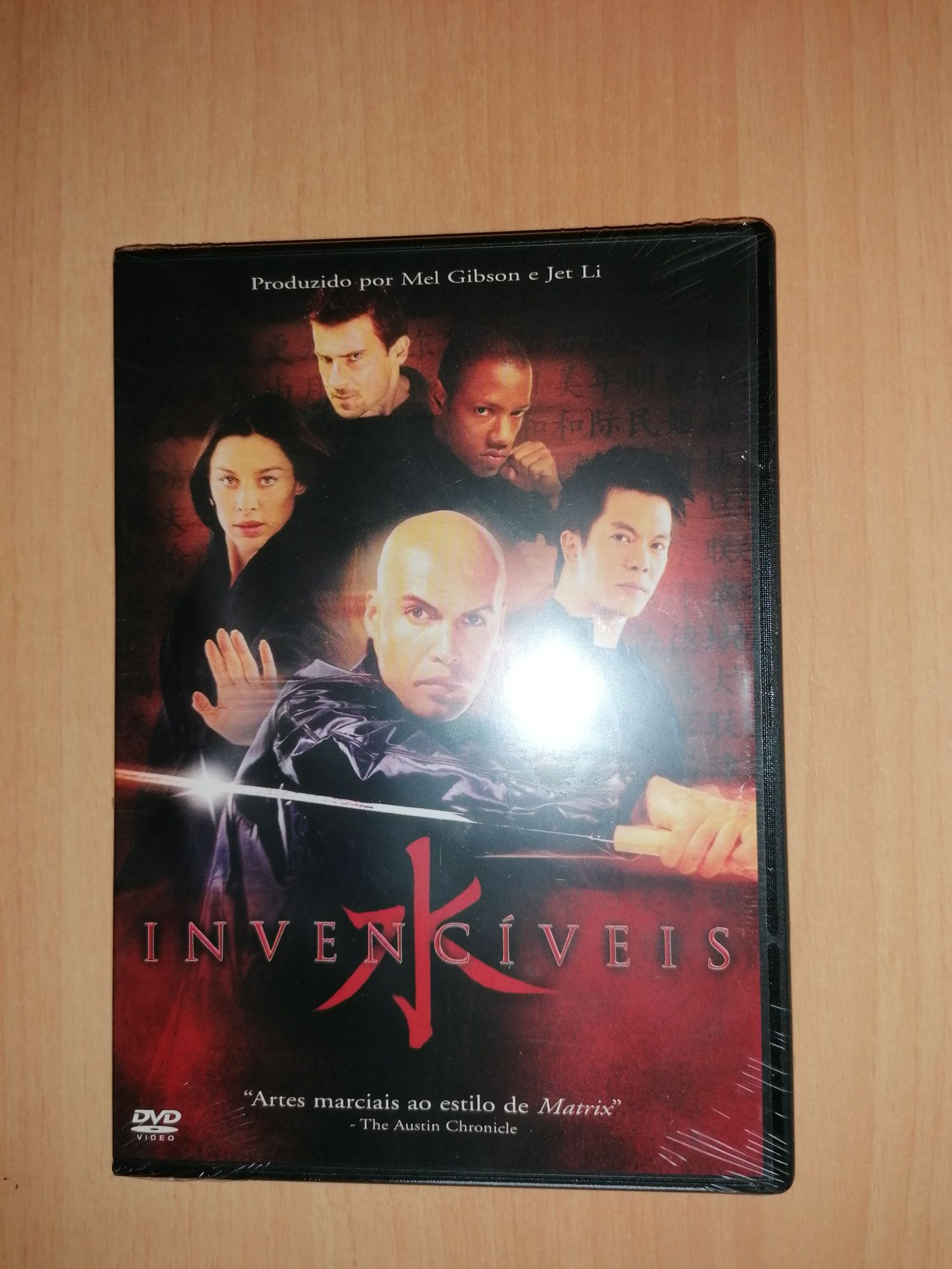 DVD NOVO e SELADO - Invencíveis ( Produzido por Mel Gibson e Jet Li )