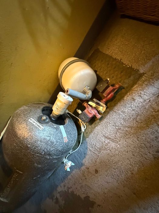 Zbiornik CWU + grzałka + zbiornik wyrównawczy + pompy obiegowe