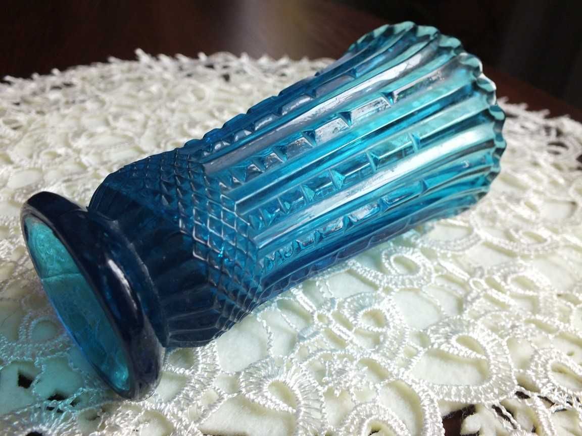 Stary Niebieski wazon szklany model Rita z lat 30 i 40-tych