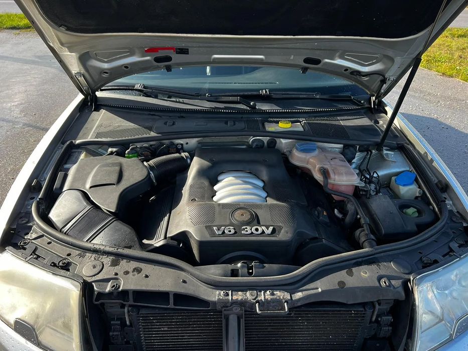 Skoda Superb 2.8 V6 Sedan Szwajcaria