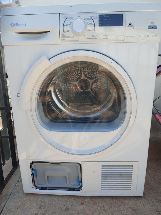 Máquina de secar balay