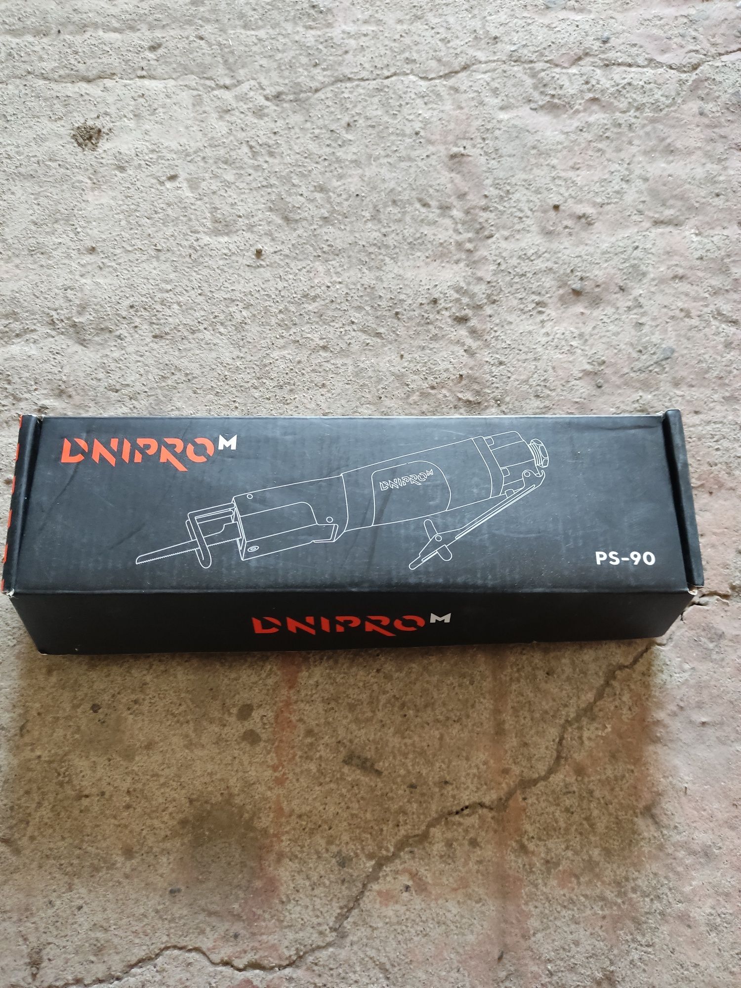 Ножівка пневматична( сабельна пила) Dnipro-M PS-90