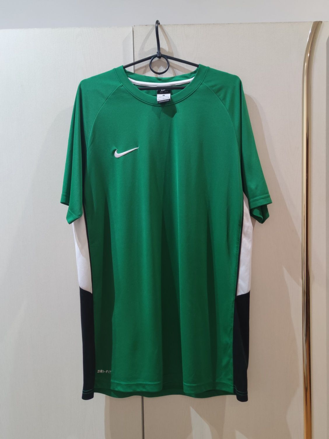Koszulka męska firmy Nike