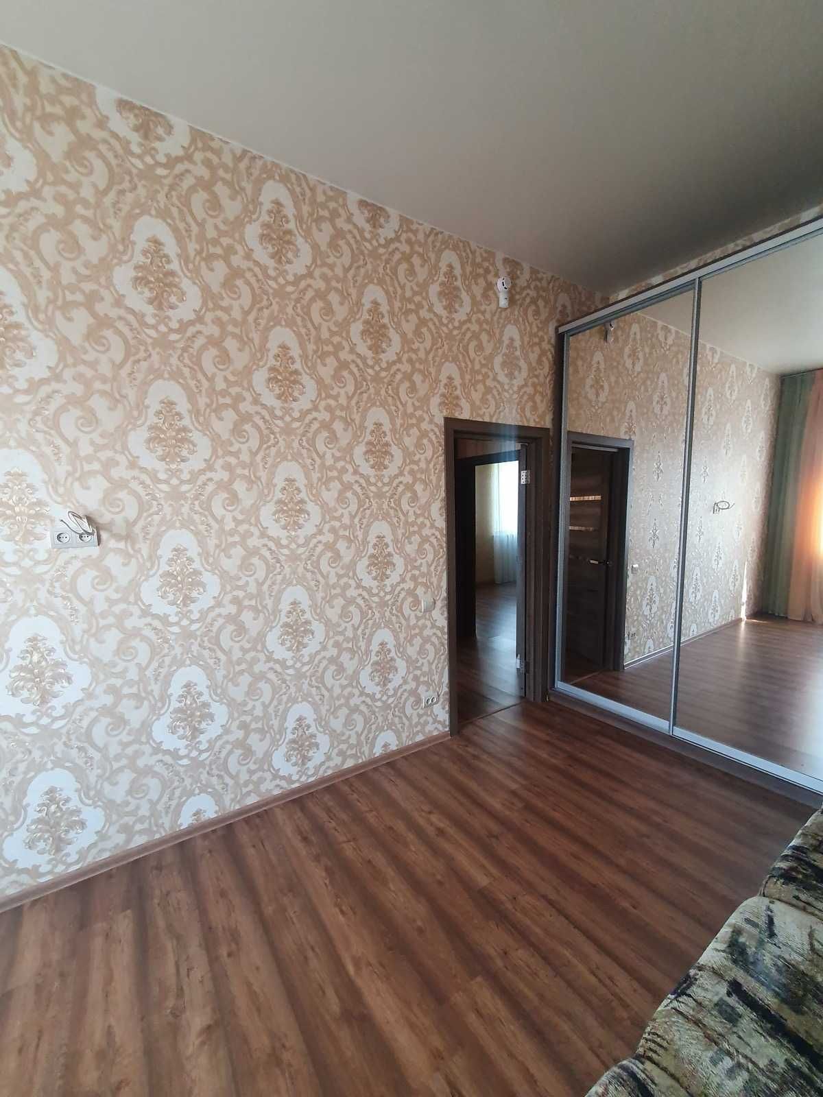 Чудовий будинок на Правому березі (22-348-243)