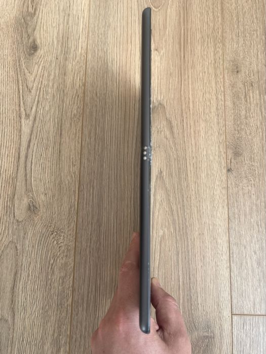 Apple Ipad 10.2 (9 gen) 64GB Wi-Fi A2602