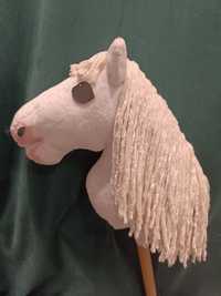 Hobby horse biały