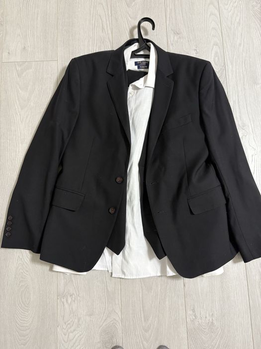 Чоловічий костюм трійка