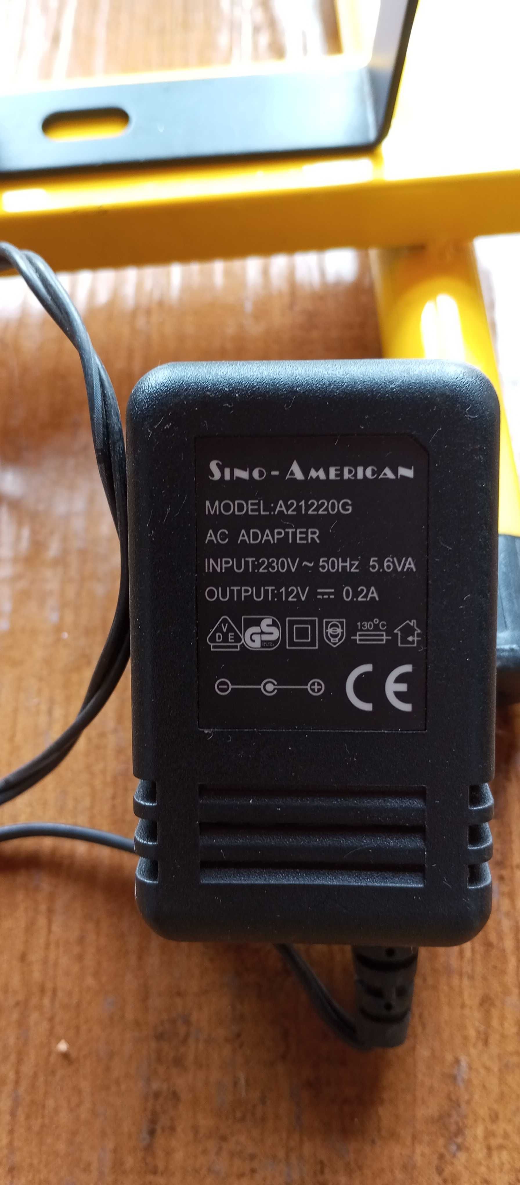 Projetor LED Slim Maxled IP66 amarelo 20W 6400K