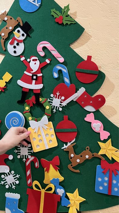 Ялинка з щільного фетра з іграшками(32шт)