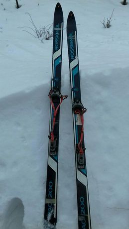 Лыжи горные в хорошем состоянии.