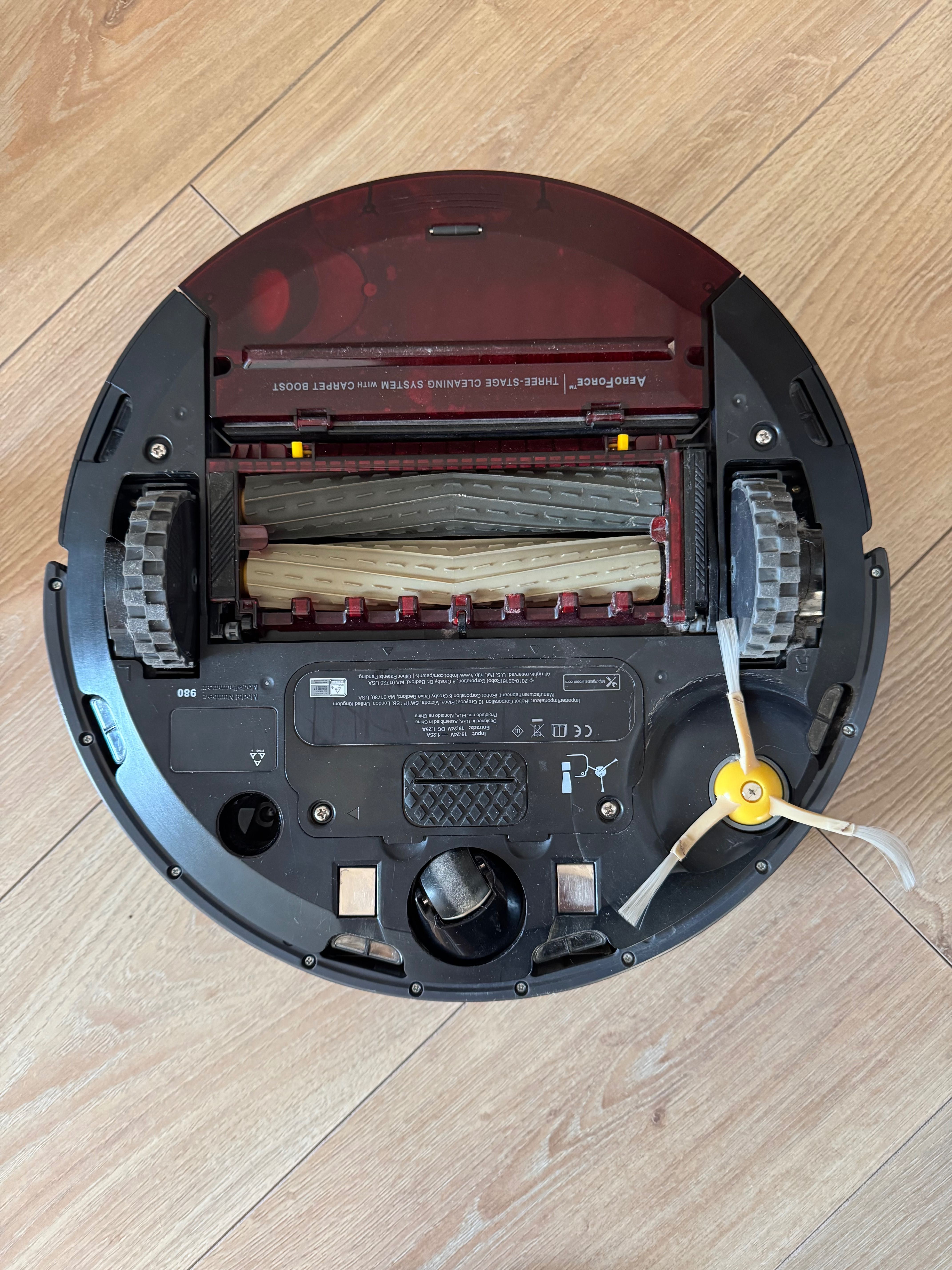 Робот-пилосос iRobot Roomba 980 + нові фільтри і щітки