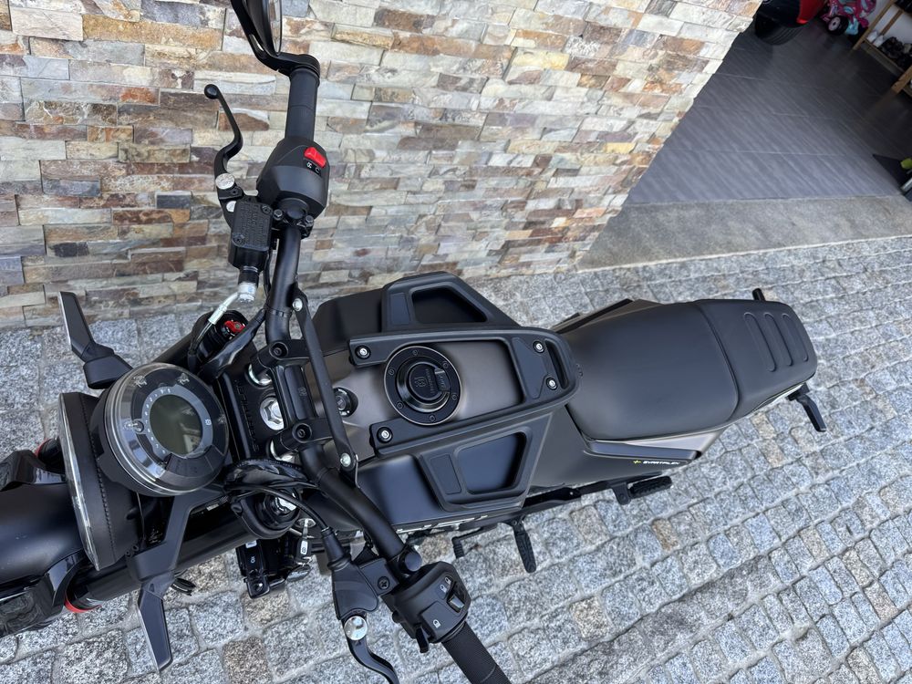 Husqvarna Svartpilen 401 Como Nova 1600km apenas
