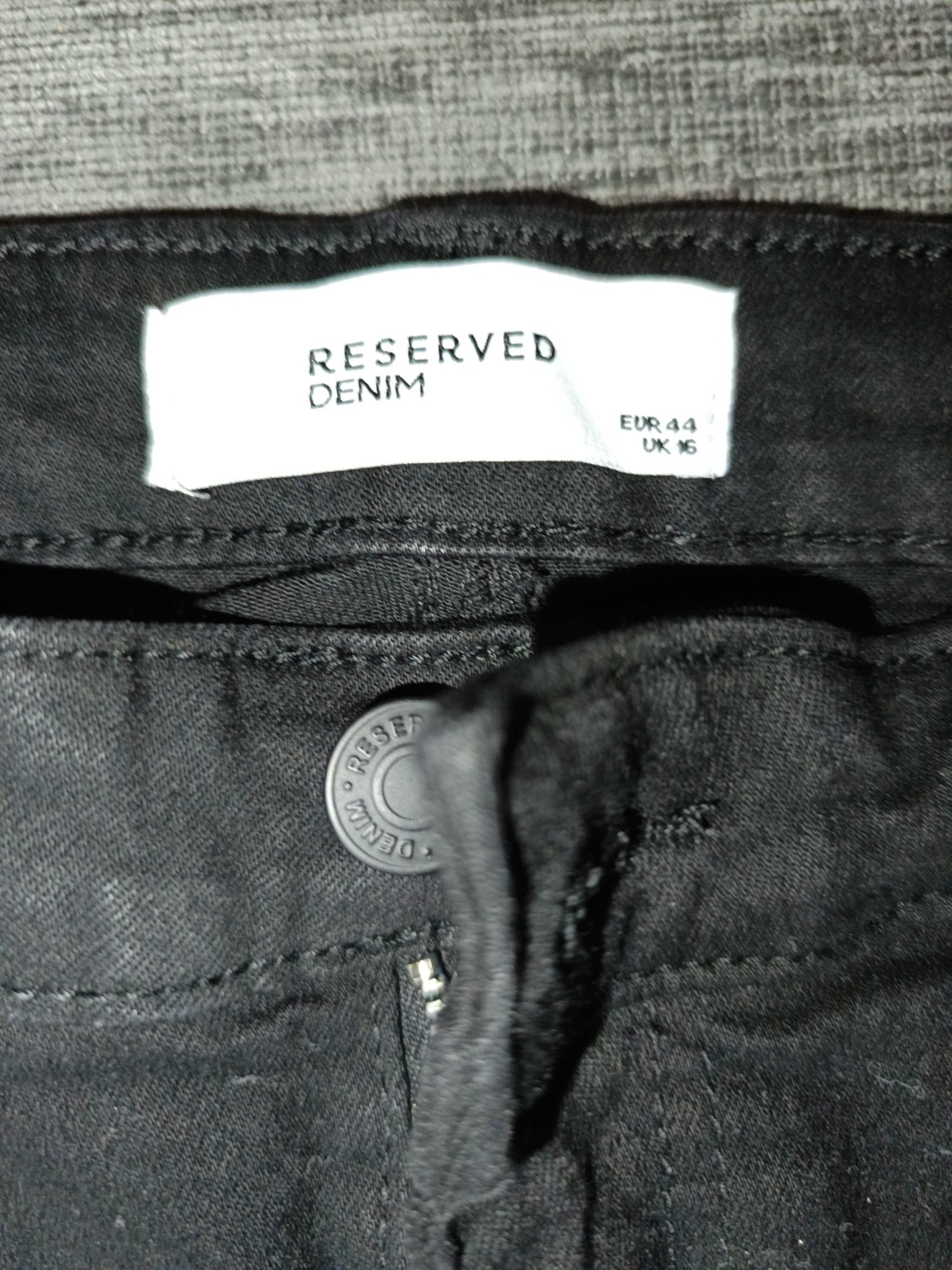 Dżinsy damskie Reserved
