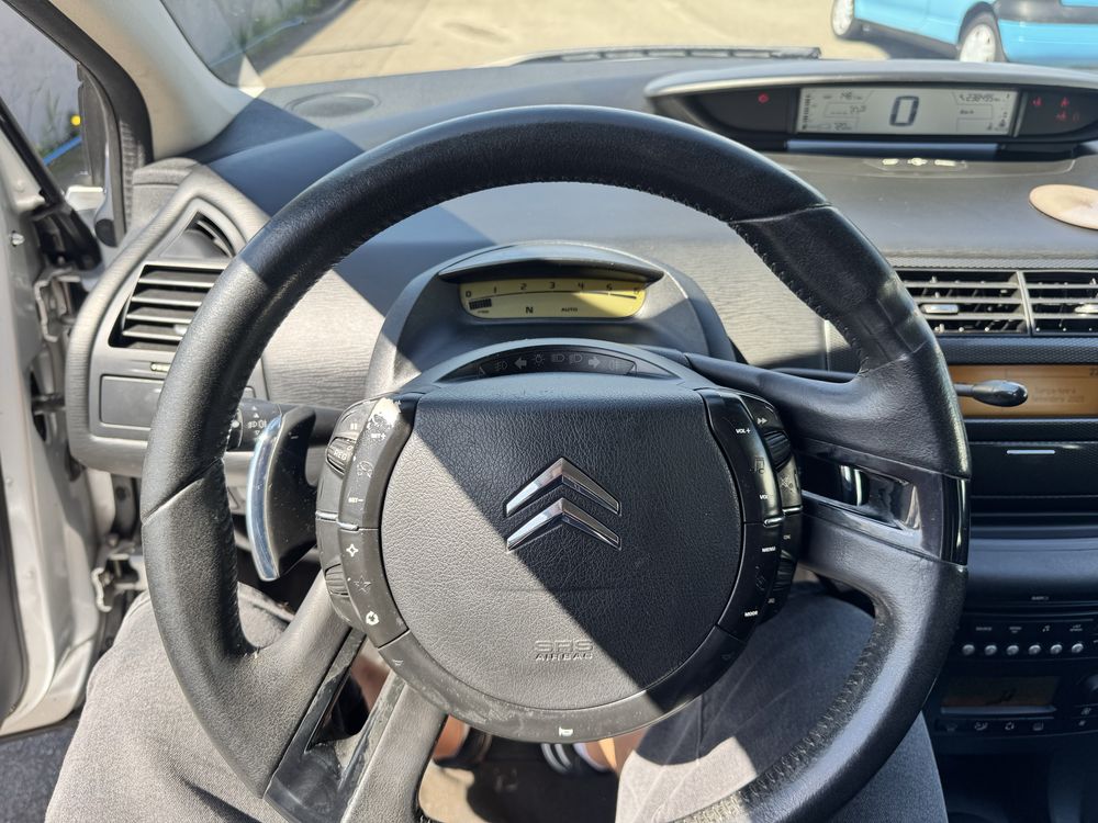 Citroen C4 1.6HDi 110CV Automático  CAIXA AUTOMÁTICA