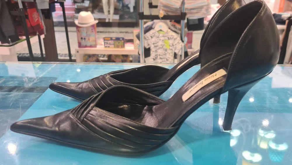 Sapatos Scarpin preto