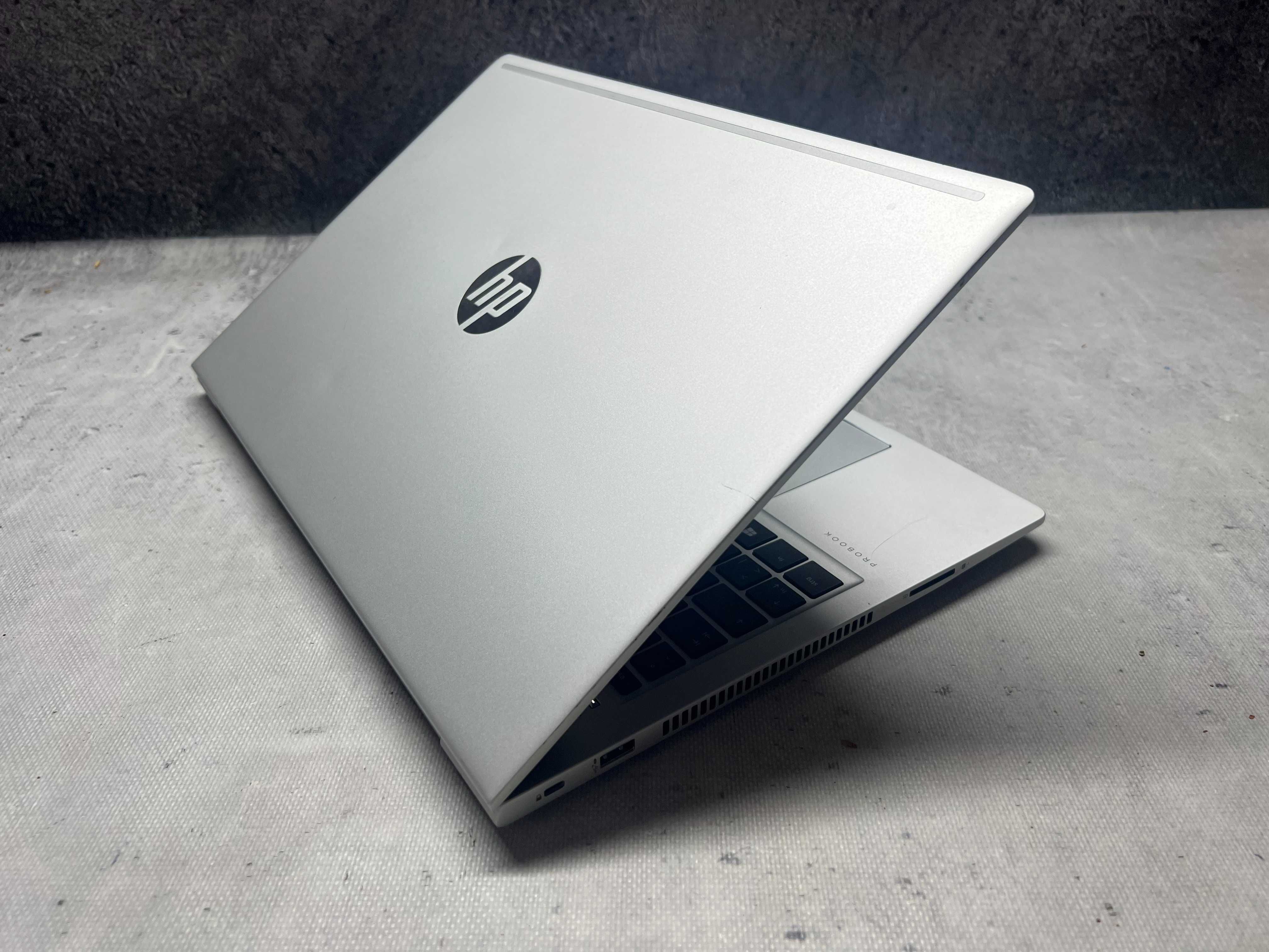 HP ProBook 450 G6 / i5 8265u 3.9GHz / 32GB DDR4 / 1TB SSD / 15.6 FHD