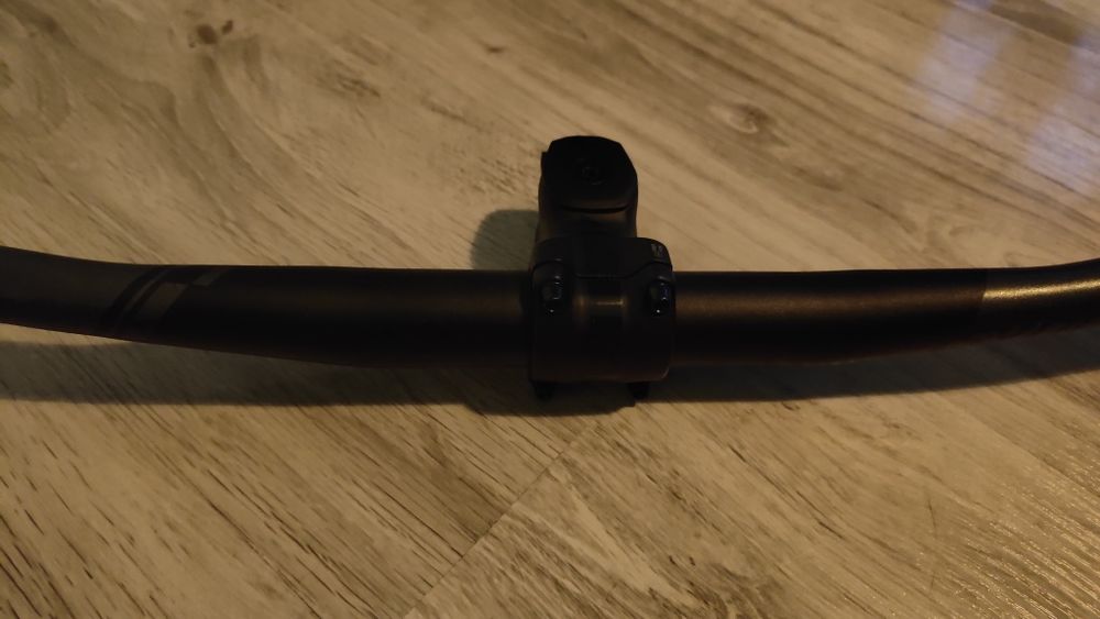 Kierownica Syncros Hixon 2.0  780mm