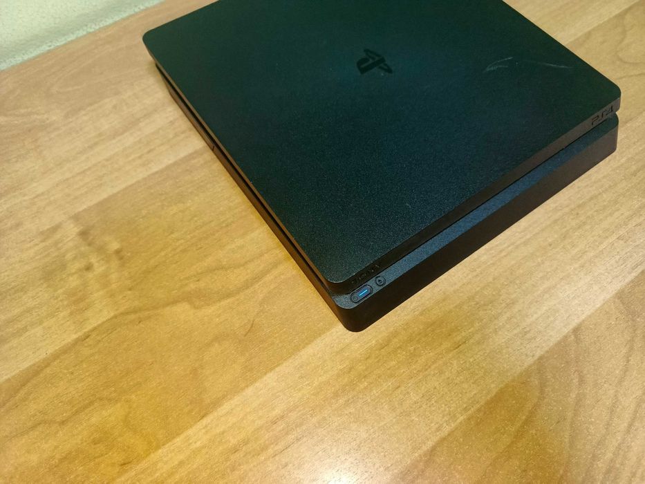 Консоль Sony PlayStation 4 Slim (PS4 Slim) CUH-2016A на 1TB под ремонт
