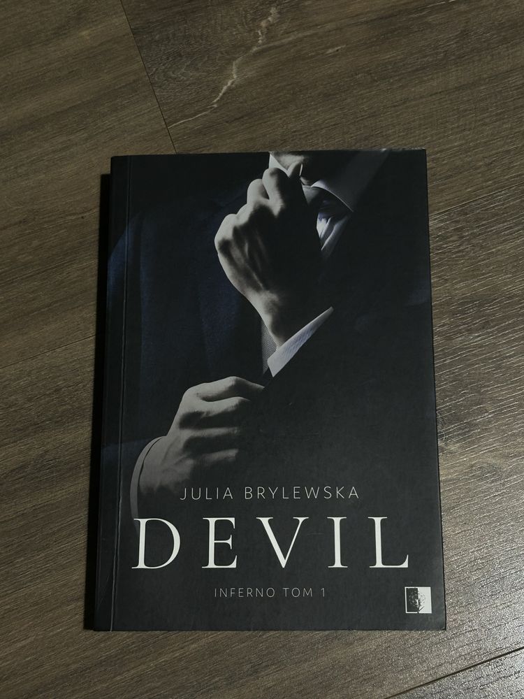 Devil tom I Julia Brylewska